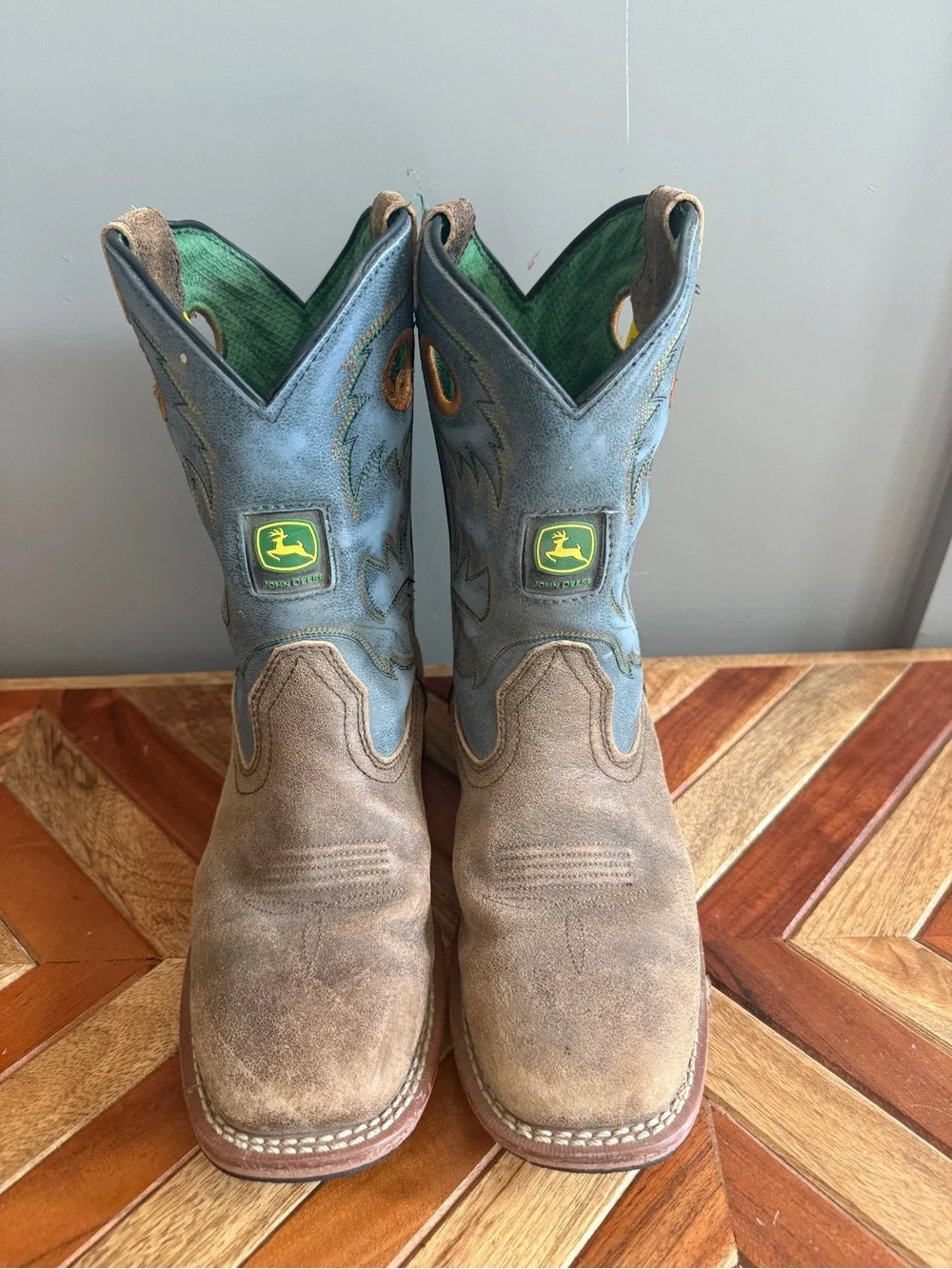 John Deere Leather Cowboy Boots Blue Upper Size Youth 4M